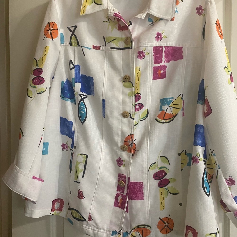 Allison Daley White Button Down Jacket with Playful Print